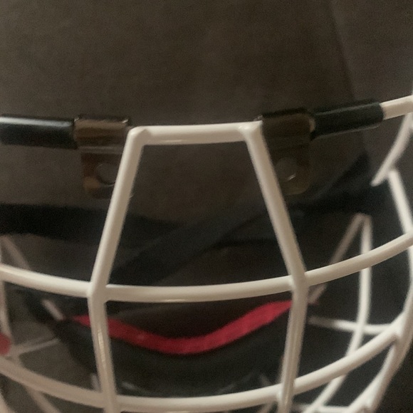 CCM face mask - Picture 5 of 12